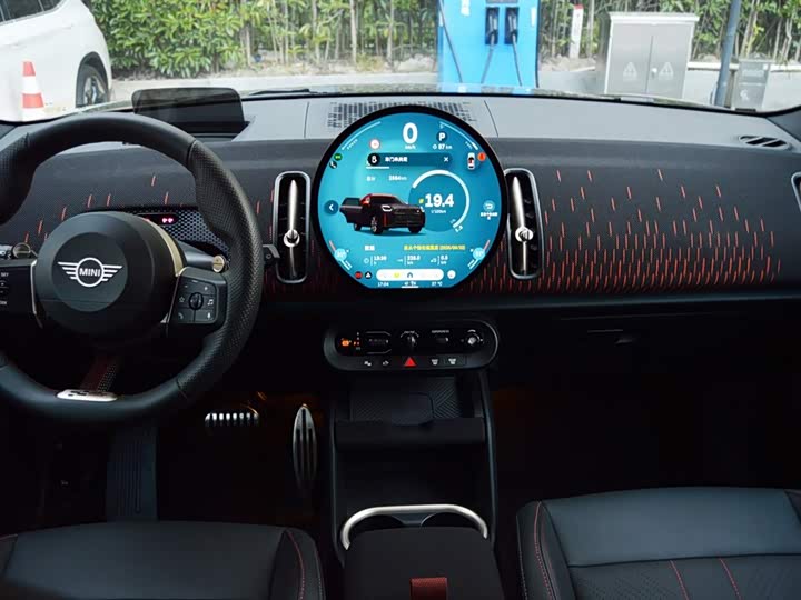 Фото 13 - Mini Countryman JCW