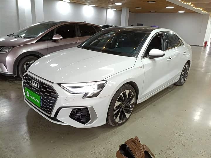 Фото 2 - Audi A3