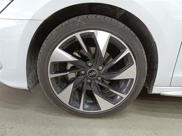 Фото 23 - Audi A3