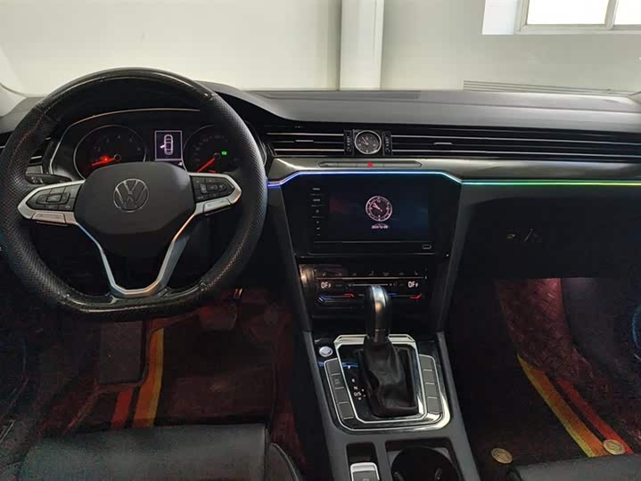 Фото 12 - Volkswagen Magotan