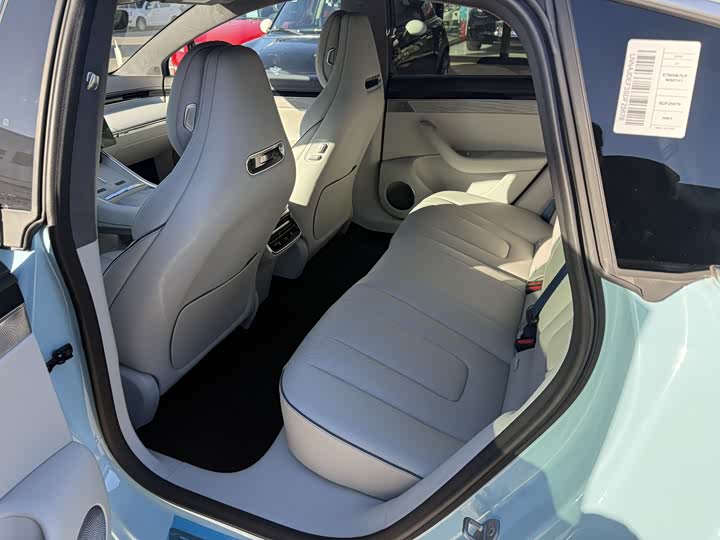 Фото 18 - Luxeed S7