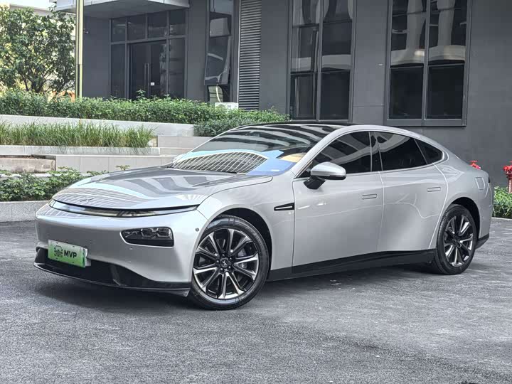 Фото 1 - XPeng P7