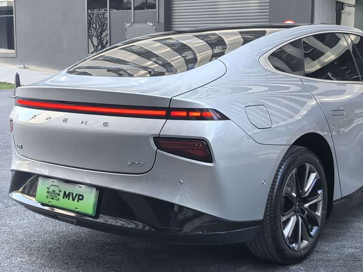 Фото 7 - XPeng P7