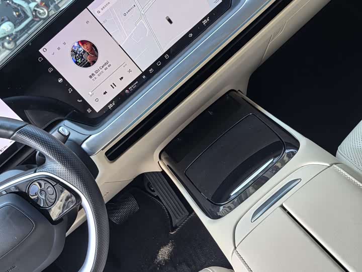 Фото 8 - XPeng P7