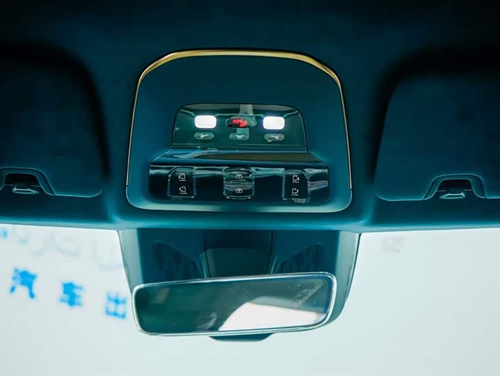 Фото 8 - Zeekr 009