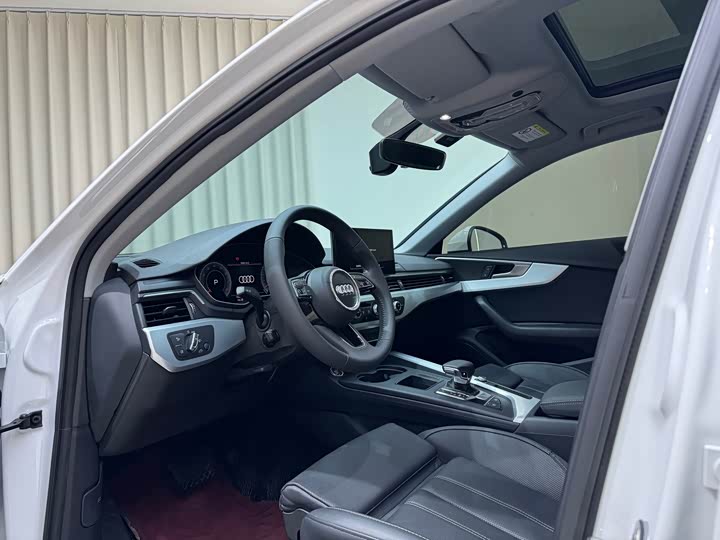 Фото 11 - Audi A4L