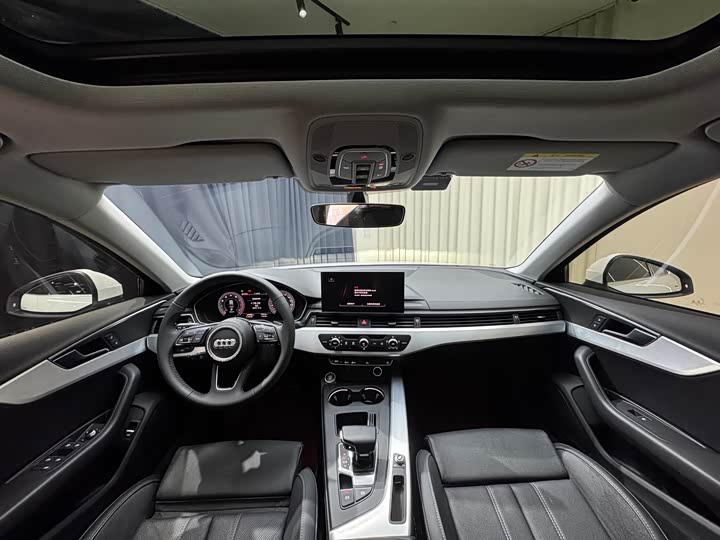 Фото 27 - Audi A4L