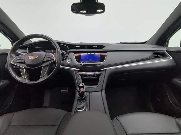 Фото 5 - Cadillac XT5