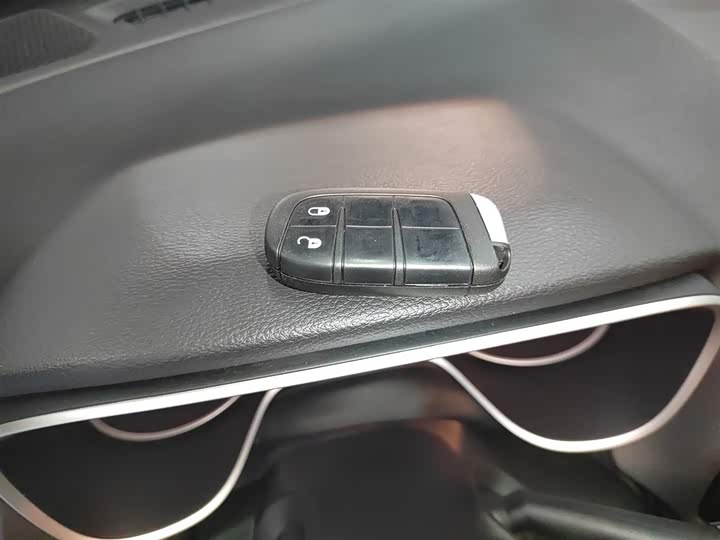 Фото 9 - Jeep Compass