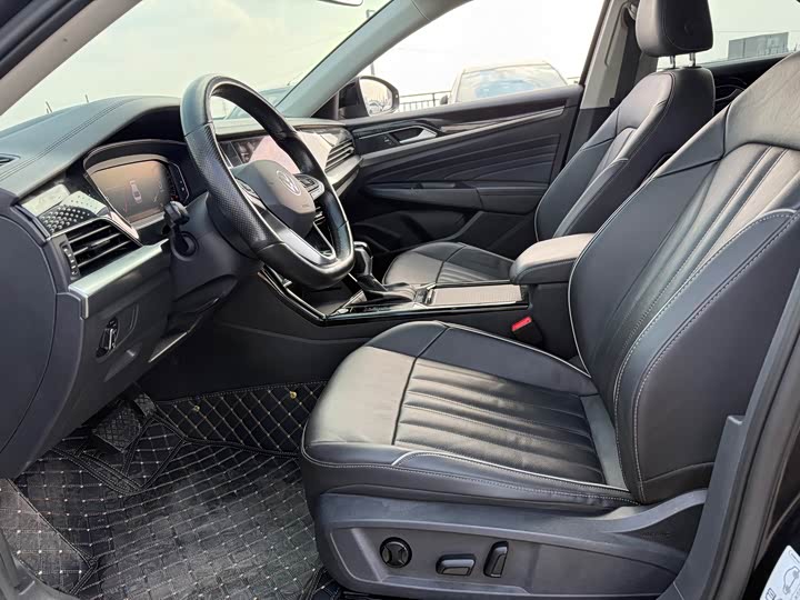 Фото 4 - Volkswagen Passat