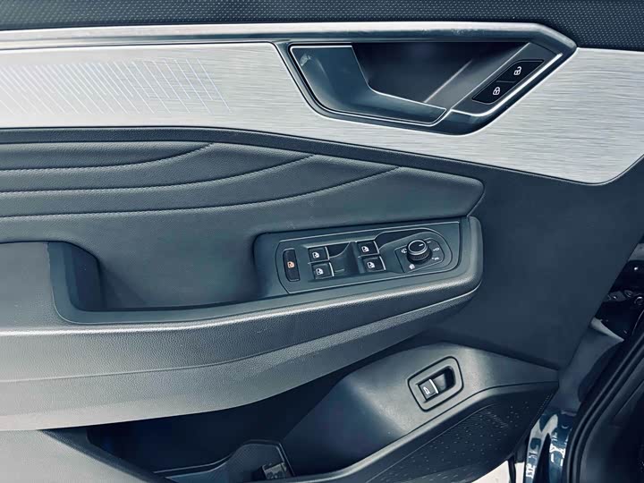 Фото 12 - Volkswagen Talagon