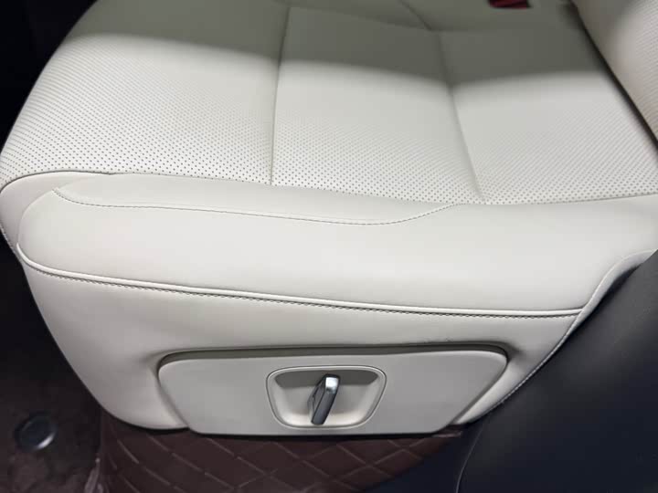 Фото 20 - LiXiang L6