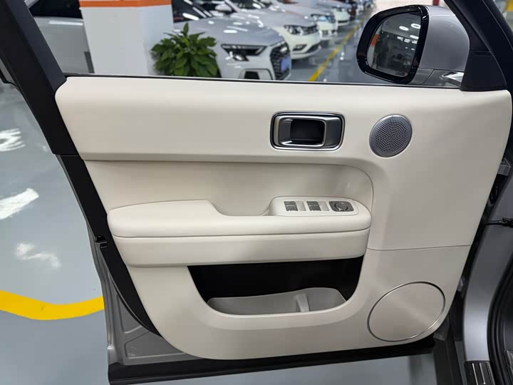 Фото 21 - LiXiang L6