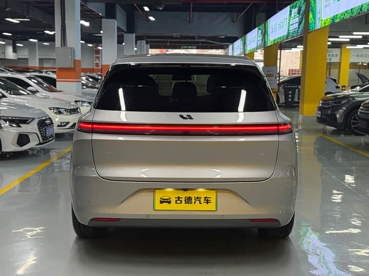 Фото 6 - LiXiang L6