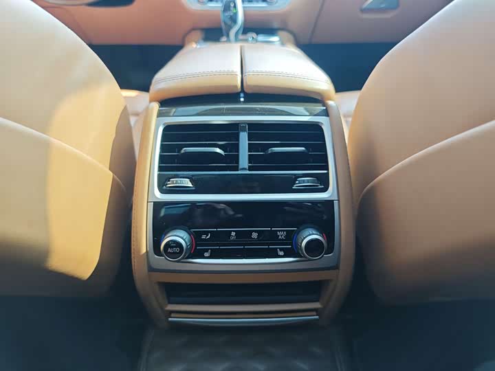 Фото 9 - BMW 7 Series