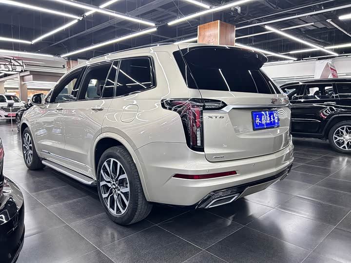 Фото 5 - Cadillac XT6