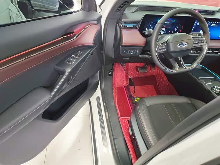 Фото 16 - Ford Mondeo