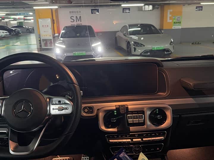 Фото 6 - Mercedes-Benz G-Class