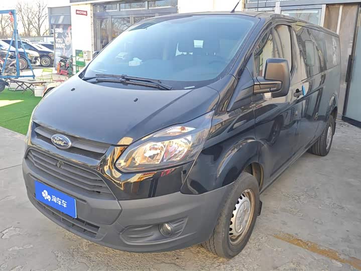 Фото 1 - Ford Transit