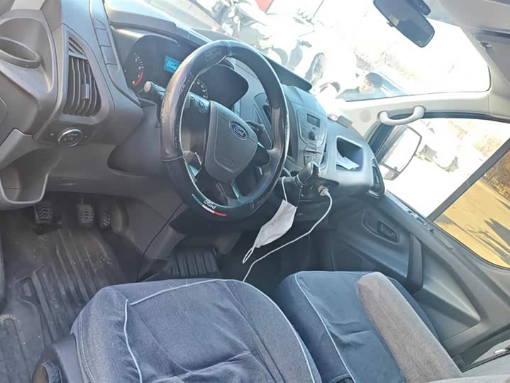 Фото 12 - Ford Transit