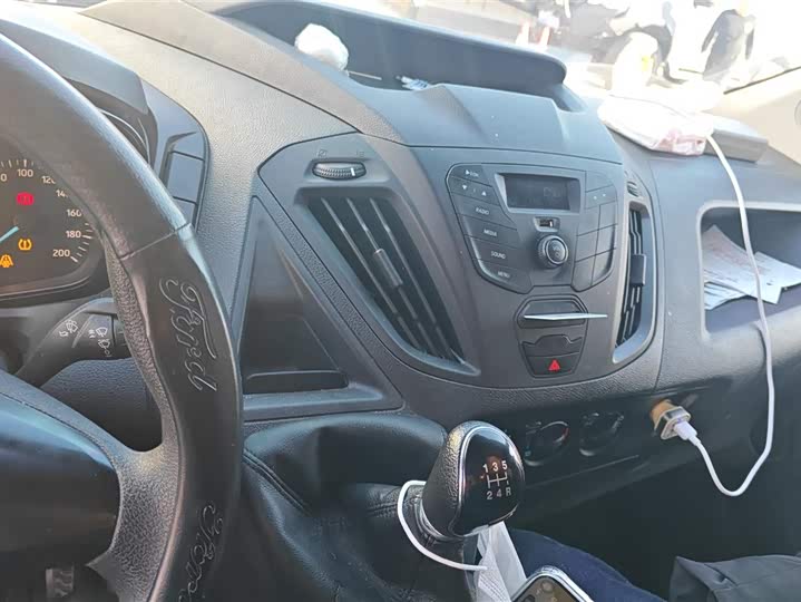 Фото 13 - Ford Transit