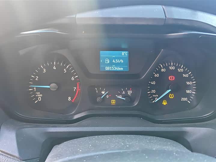 Фото 14 - Ford Transit