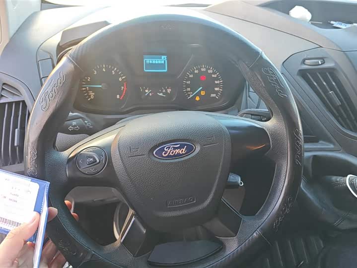 Фото 15 - Ford Transit