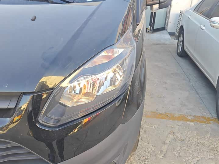 Фото 5 - Ford Transit