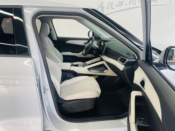 Фото 11 - BYD Yuan Up