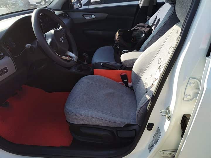 Фото 15 - Kia Forte