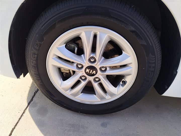 Фото 23 - Kia Forte