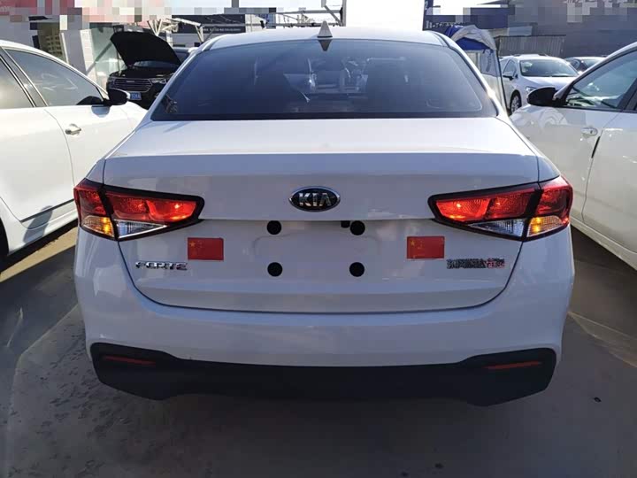 Фото 6 - Kia Forte