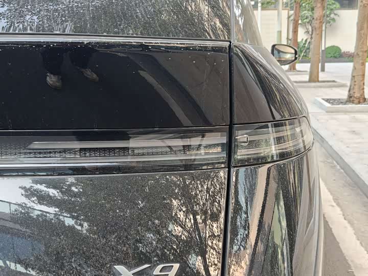 Фото 12 - XPeng X9