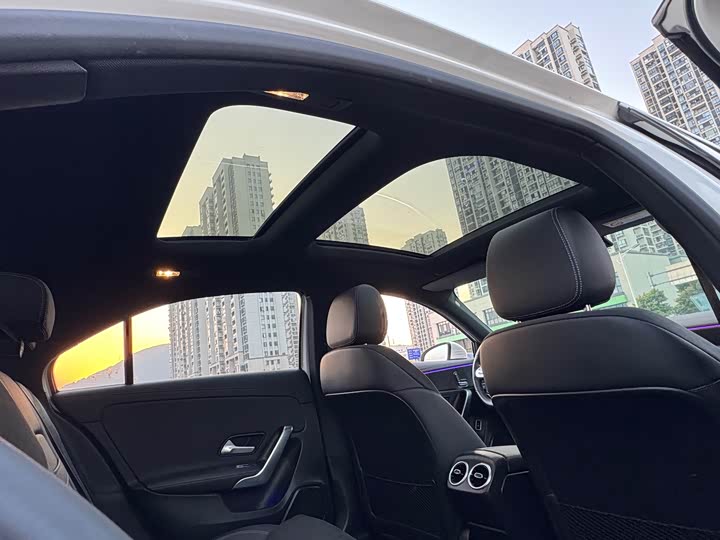 Фото 10 - Mercedes-Benz A-Class