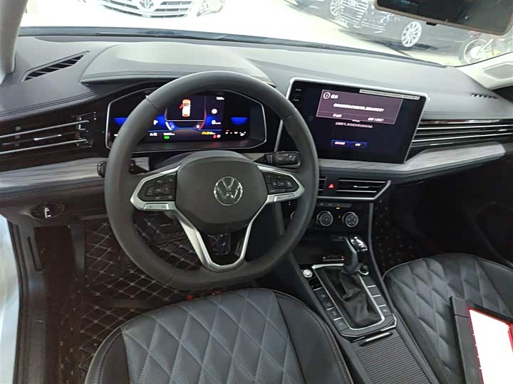 Фото 10 - Volkswagen Sagitar L