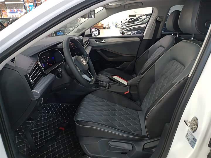 Фото 15 - Volkswagen Sagitar L