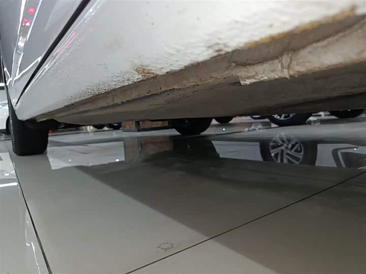 Фото 21 - Volkswagen Sagitar L