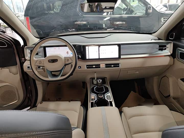 Фото 10 - Geely Icon