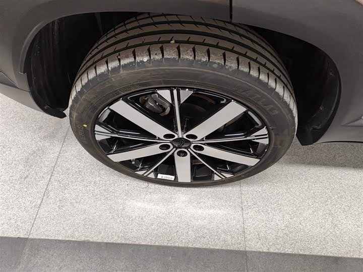 Фото 25 - Geely Icon