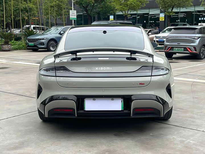 Фото 12 - Xiaomi SU7