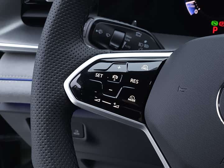 Фото 12 - Volkswagen Tayron