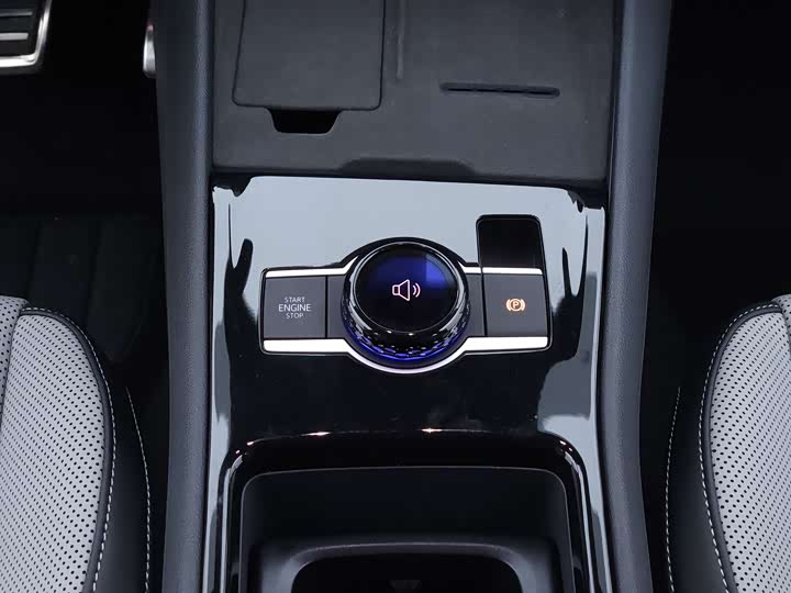 Фото 15 - Volkswagen Tayron