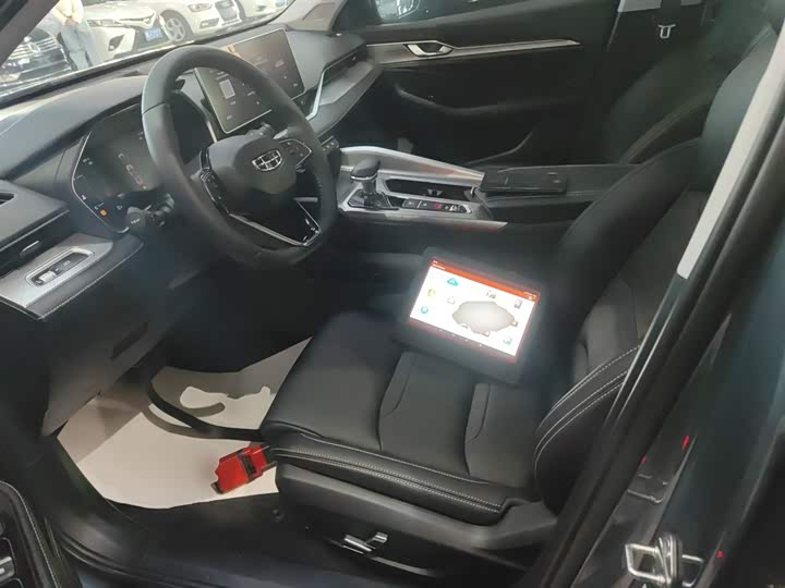 Фото 15 - Geely Preface