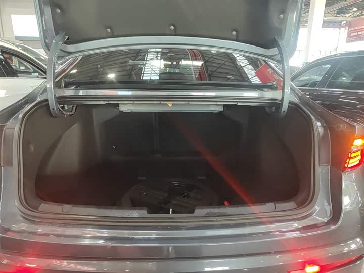 Фото 19 - Geely Preface