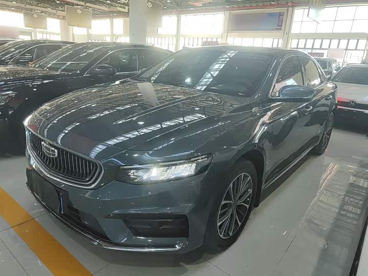 Фото 2 - Geely Preface