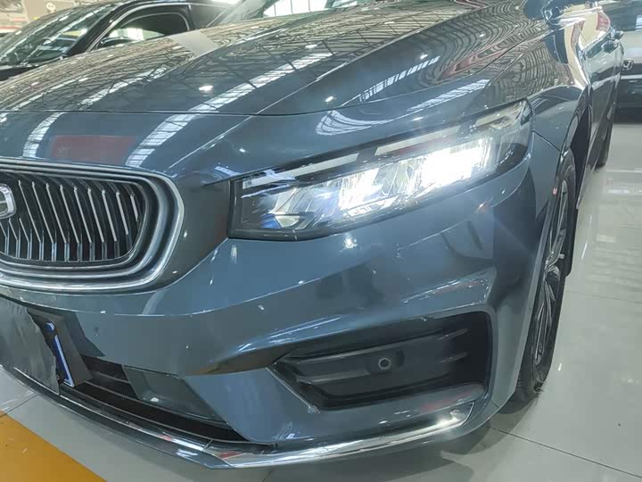 Фото 24 - Geely Preface