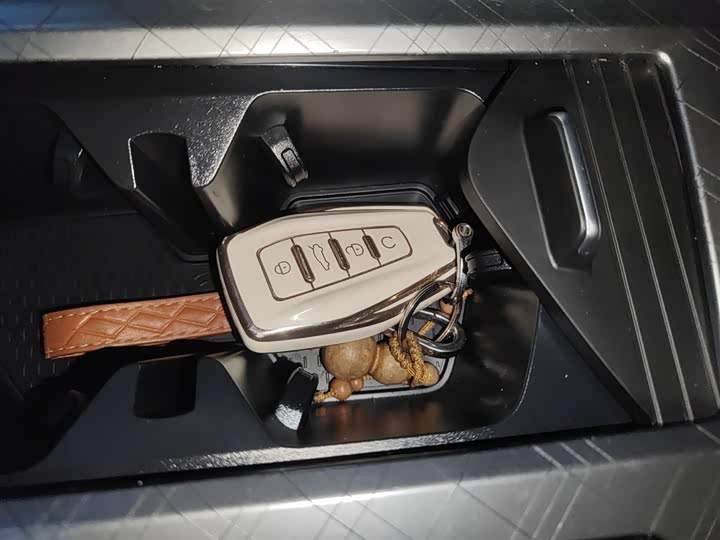 Фото 9 - Geely Preface