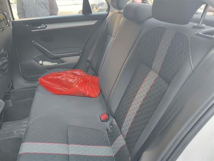 Фото 14 - Volkswagen Lamando L