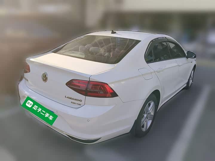 Фото 28 - Volkswagen Lamando L