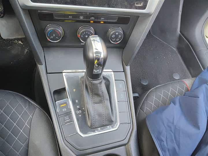 Фото 6 - Volkswagen Lamando L